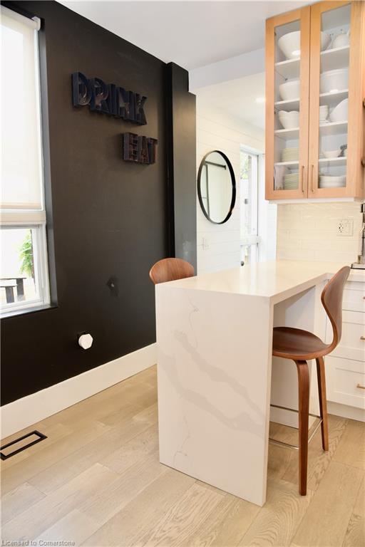 81 Murray Street E Property Photo 25