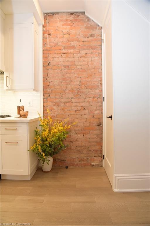 81 Murray Street E Property Photo 28
