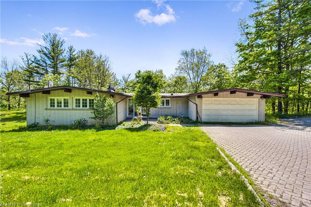 932 Old Dundas Road Property Photo 5