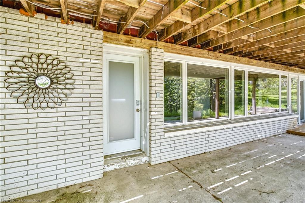 932 Old Dundas Road Property Photo 10