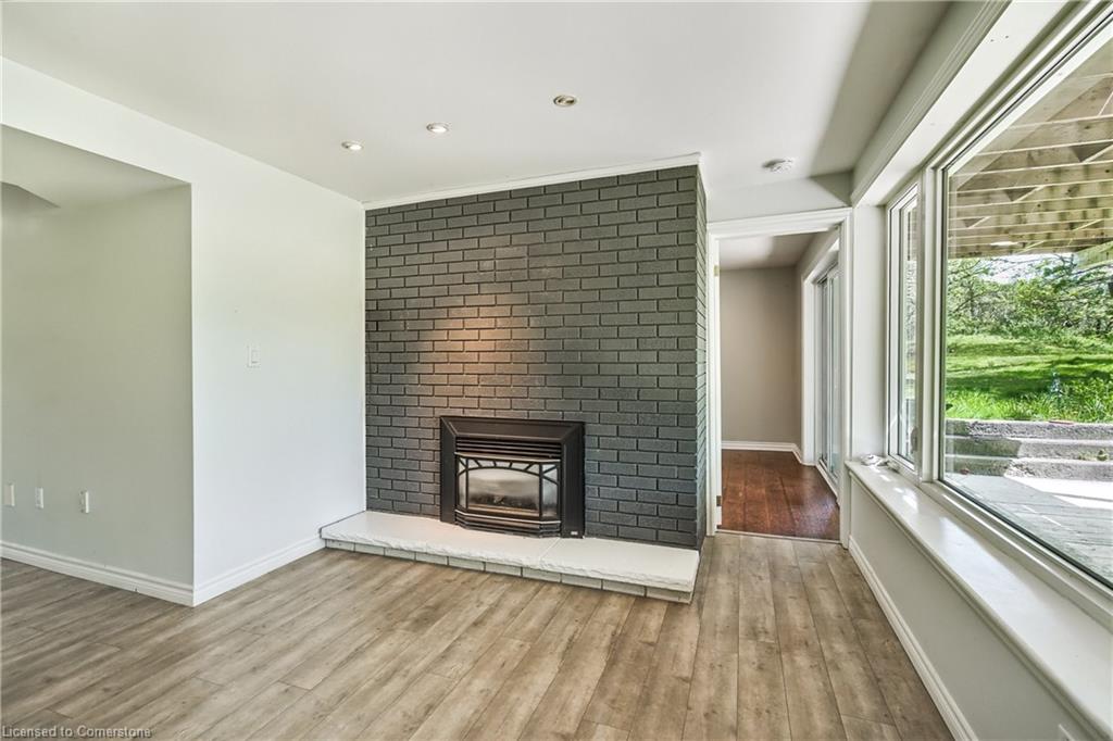 932 Old Dundas Road Property Photo 19