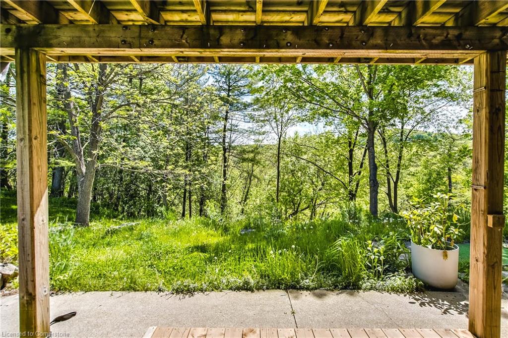 932 Old Dundas Road Property Photo 28
