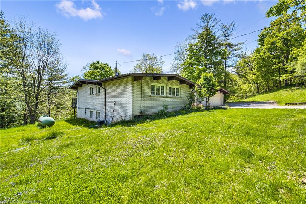 932 Old Dundas Road Property Photo 30
