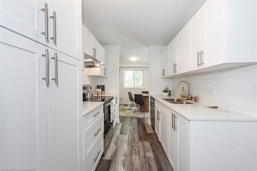 18-1444 Upper Ottawa Street Property Photo 3