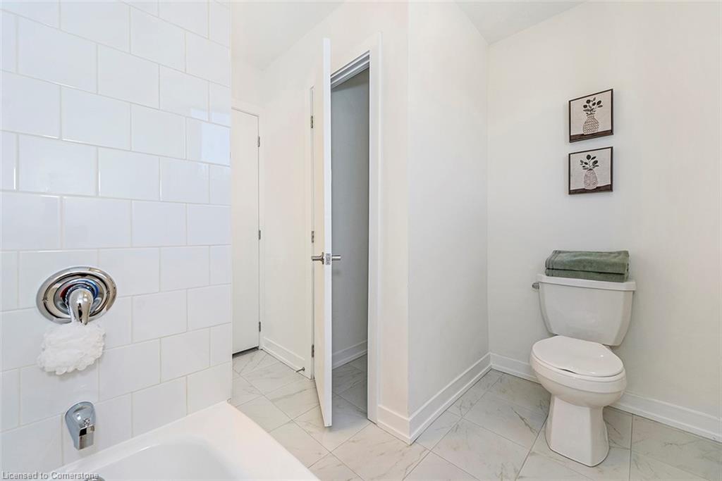 18-1444 Upper Ottawa Street Property Photo 17