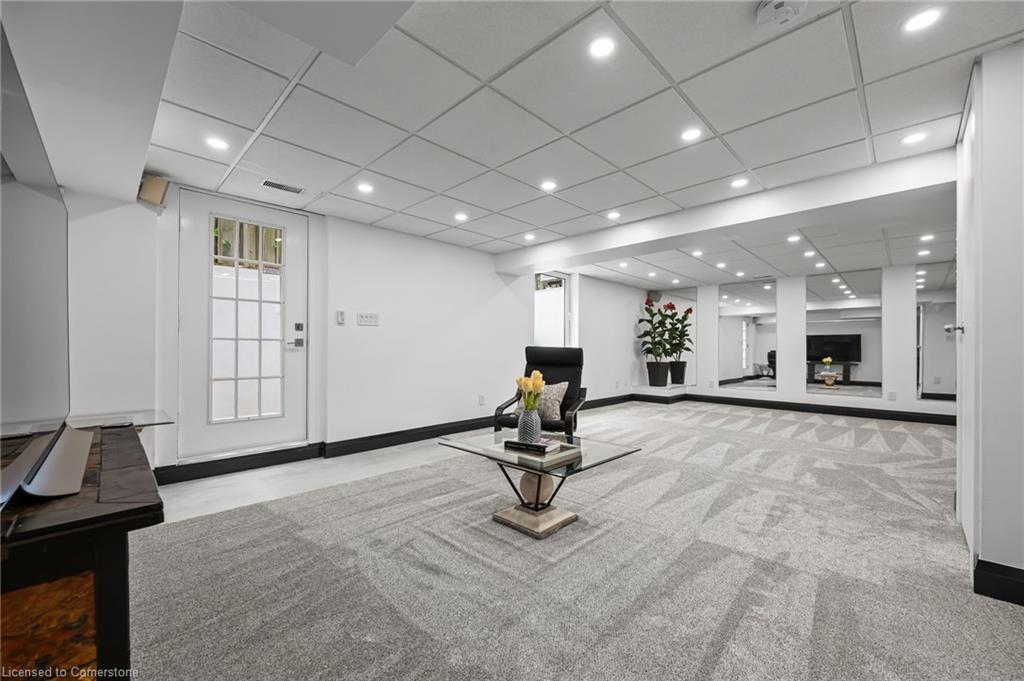 12 Euclid Avenue Property Photo 26