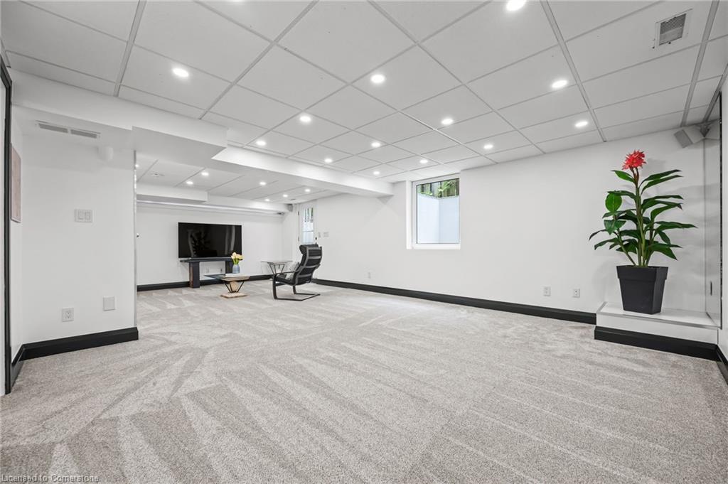 12 Euclid Avenue Property Photo 28