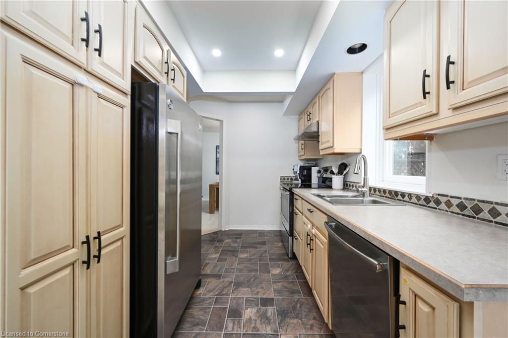 30 Nelson Street Property Photo 7