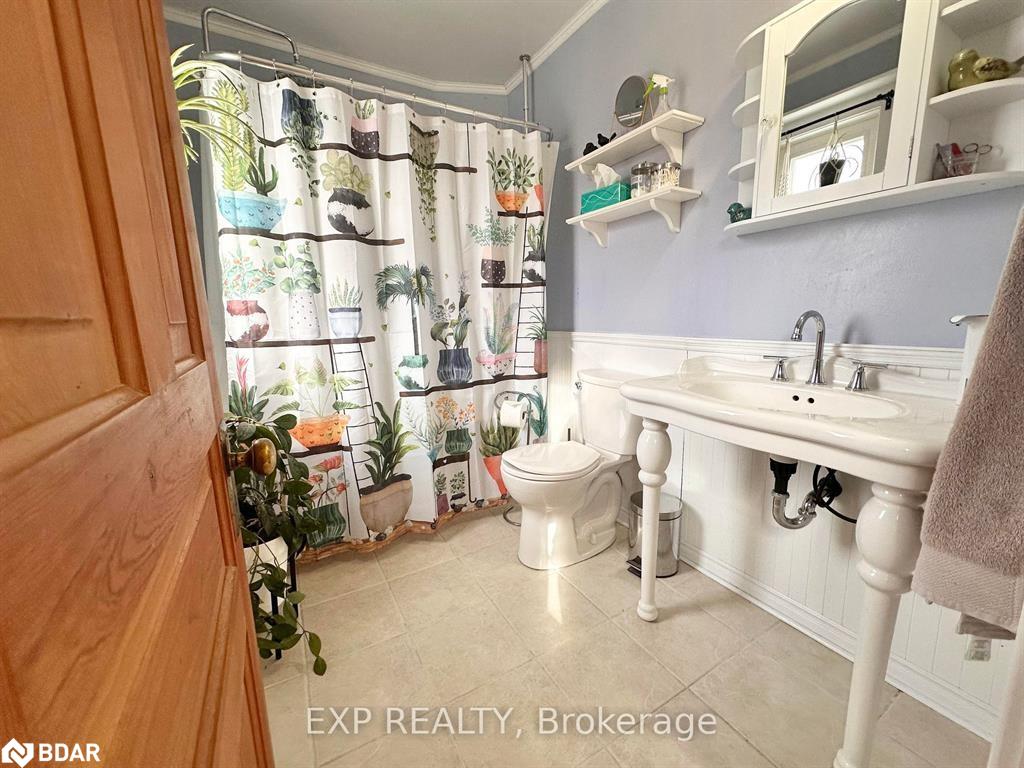 12 Elizabeth Street W Property Photo 30