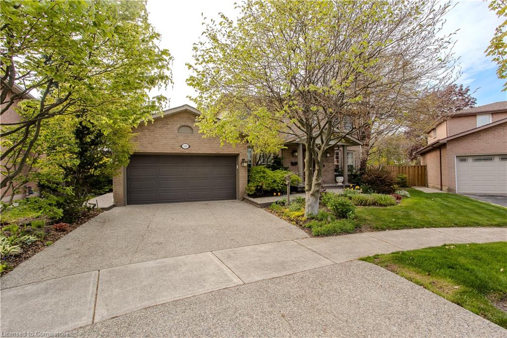 318 Slade Crescent Property Photo 1