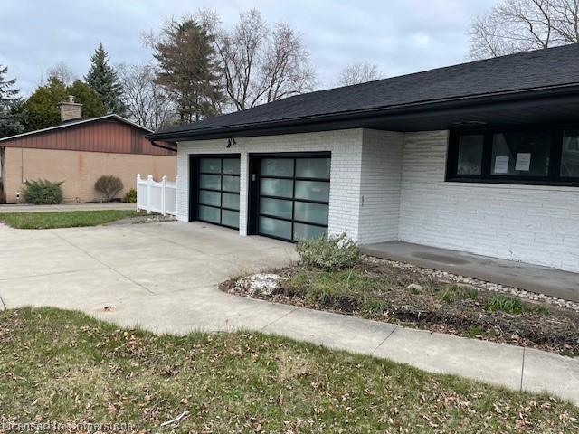 3957 Victoria Avenue North Avenue Property Photo 5