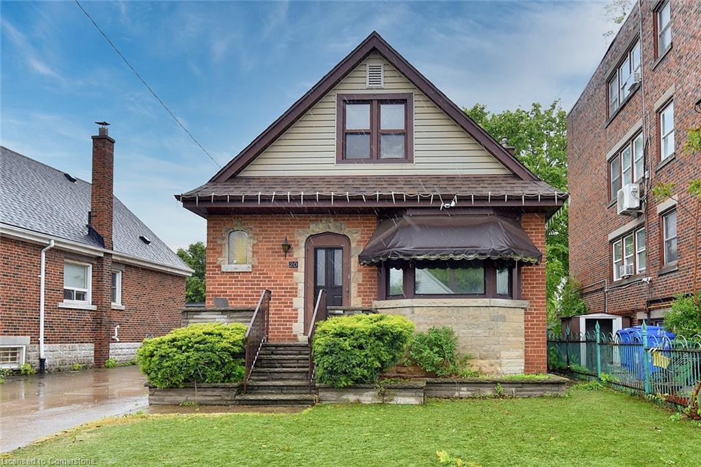 20 Crosthwaite Avenue S Property Photo 1