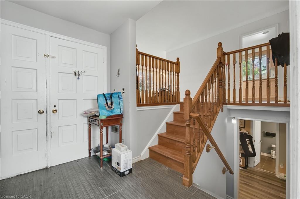591 Bridle Wood Property Photo 7