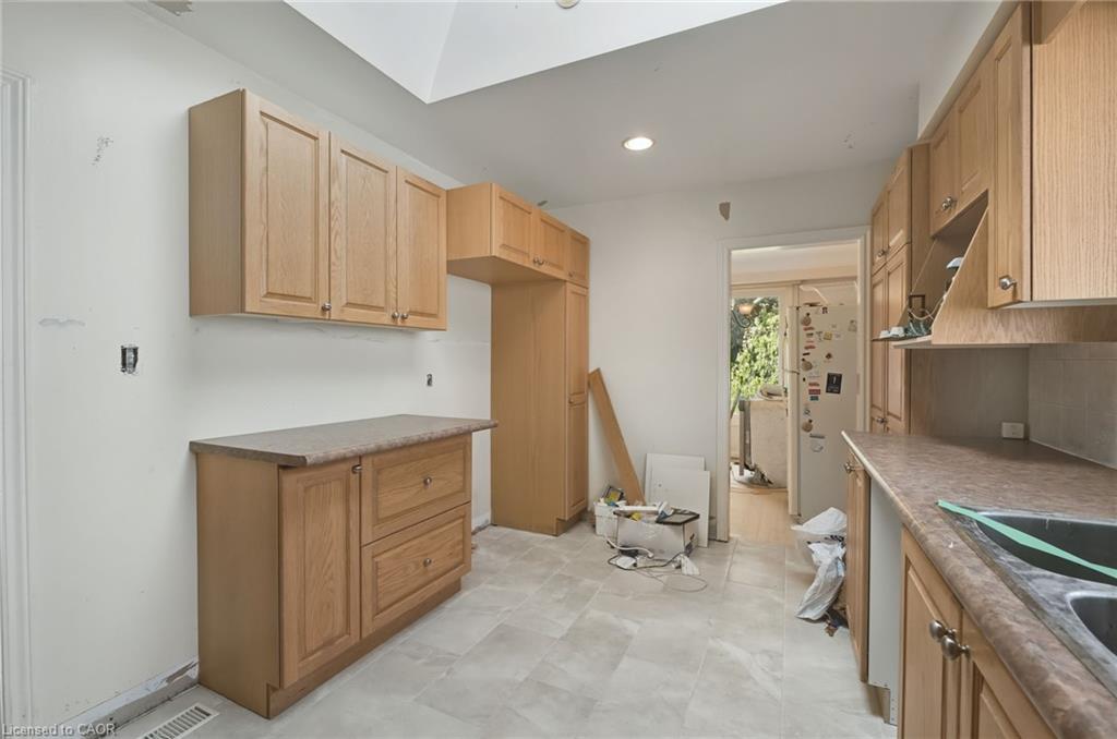 591 Bridle Wood Property Photo 16