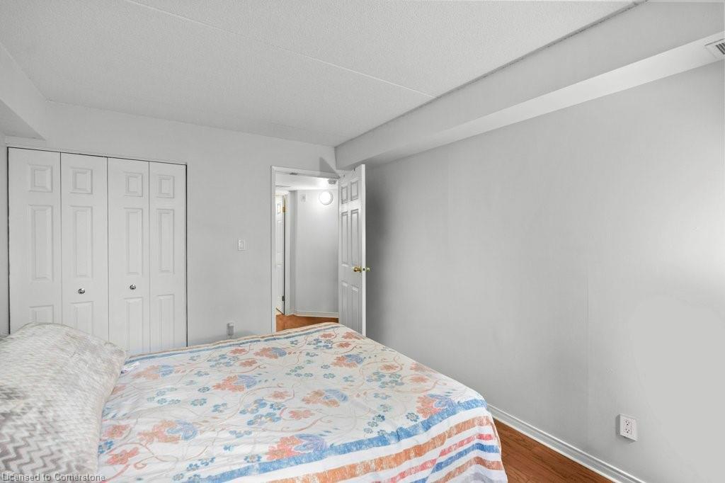 210-3499 Upper Middle Road Property Photo 18