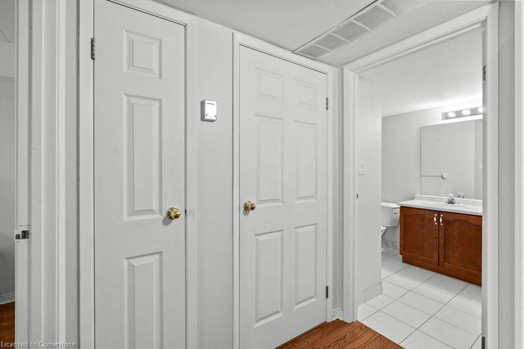 210-3499 Upper Middle Road Property Photo 19