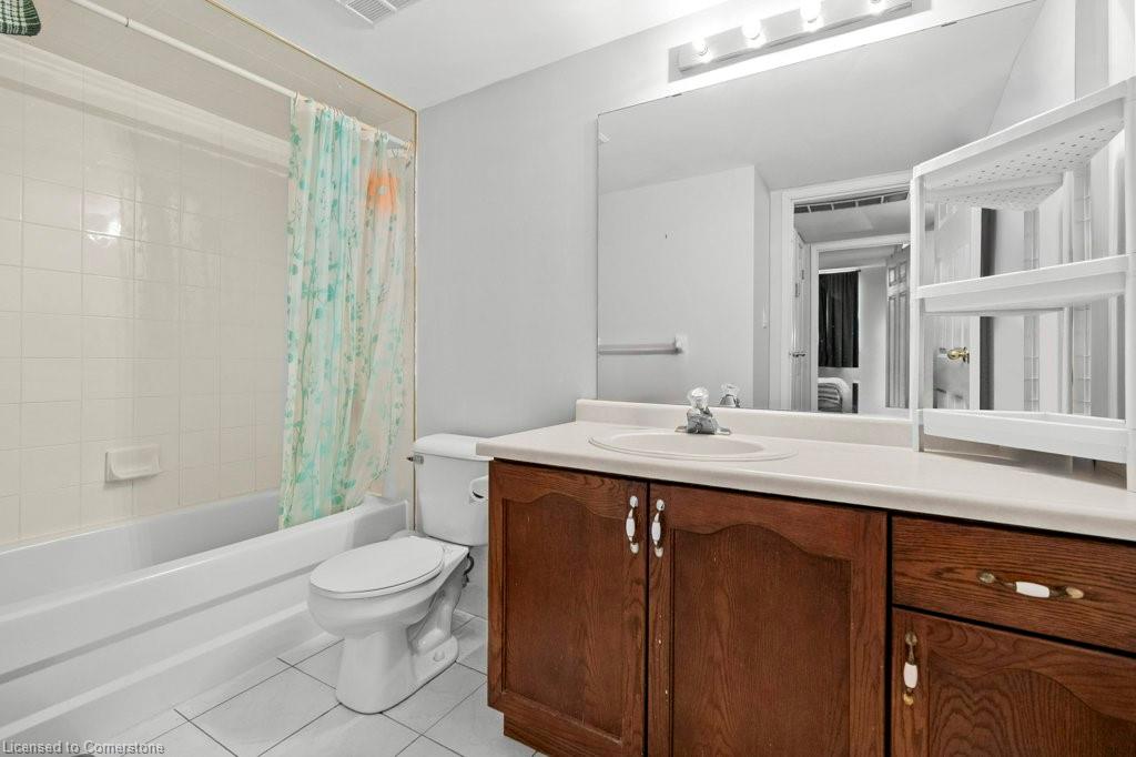 210-3499 Upper Middle Road Property Photo 20