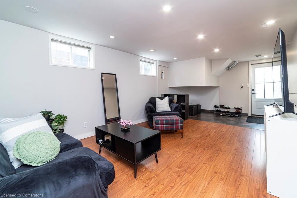 333 Enfield Road Property Photo 17