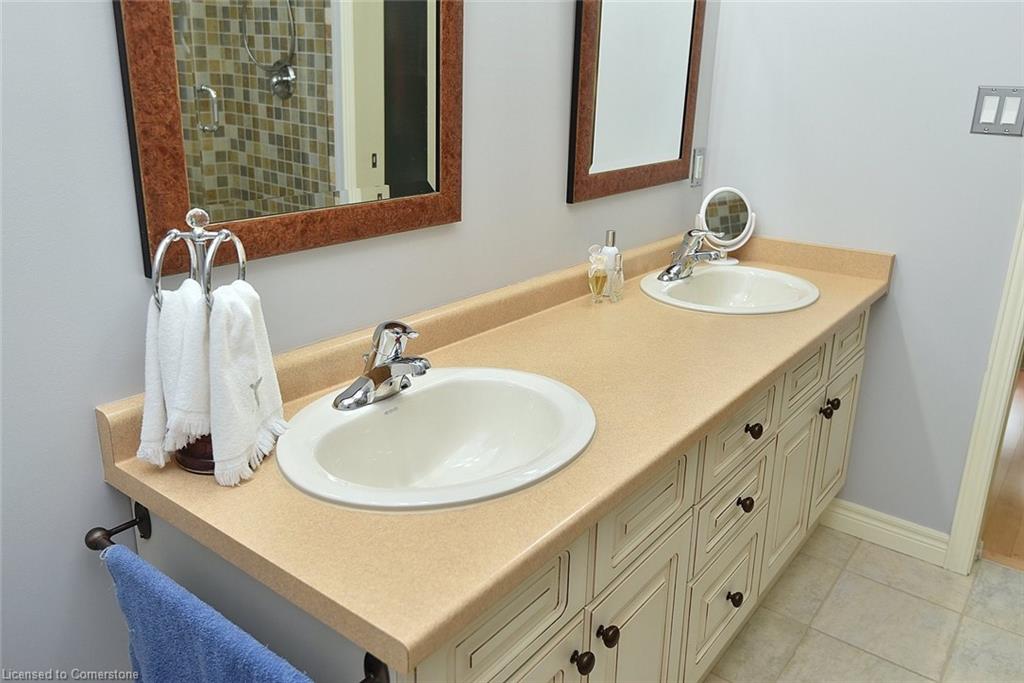 8 Carmichael Trail Property Photo 25