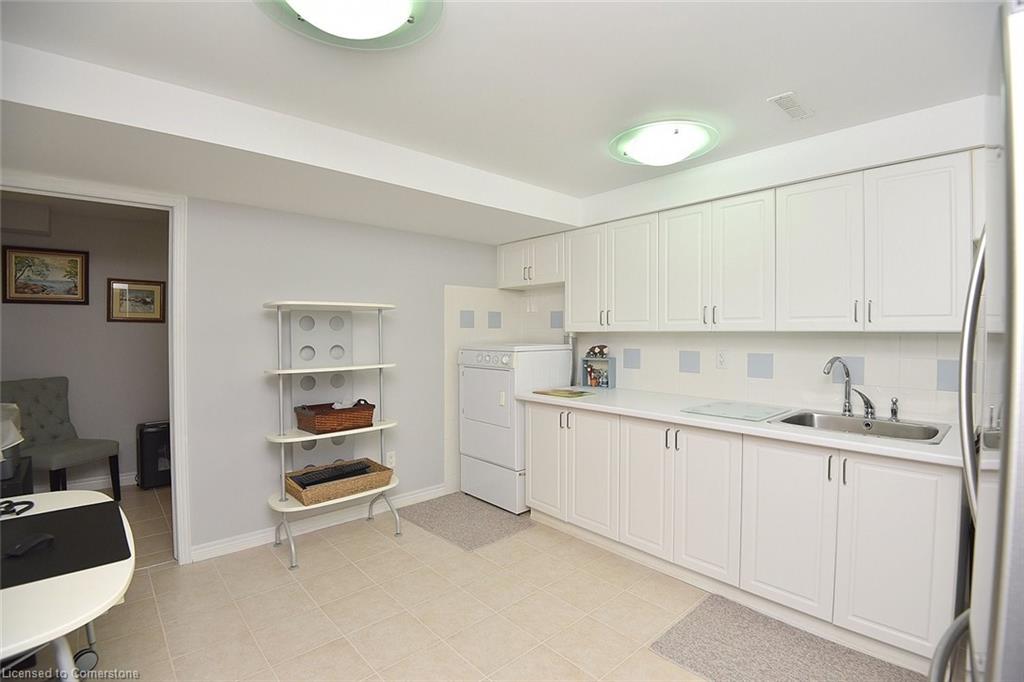 8 Carmichael Trail Property Photo 31