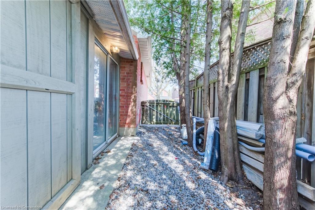 27 Tassie Lane Property Photo 22