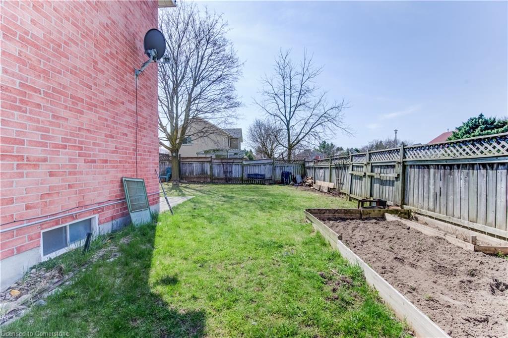 27 Tassie Lane Property Photo 24