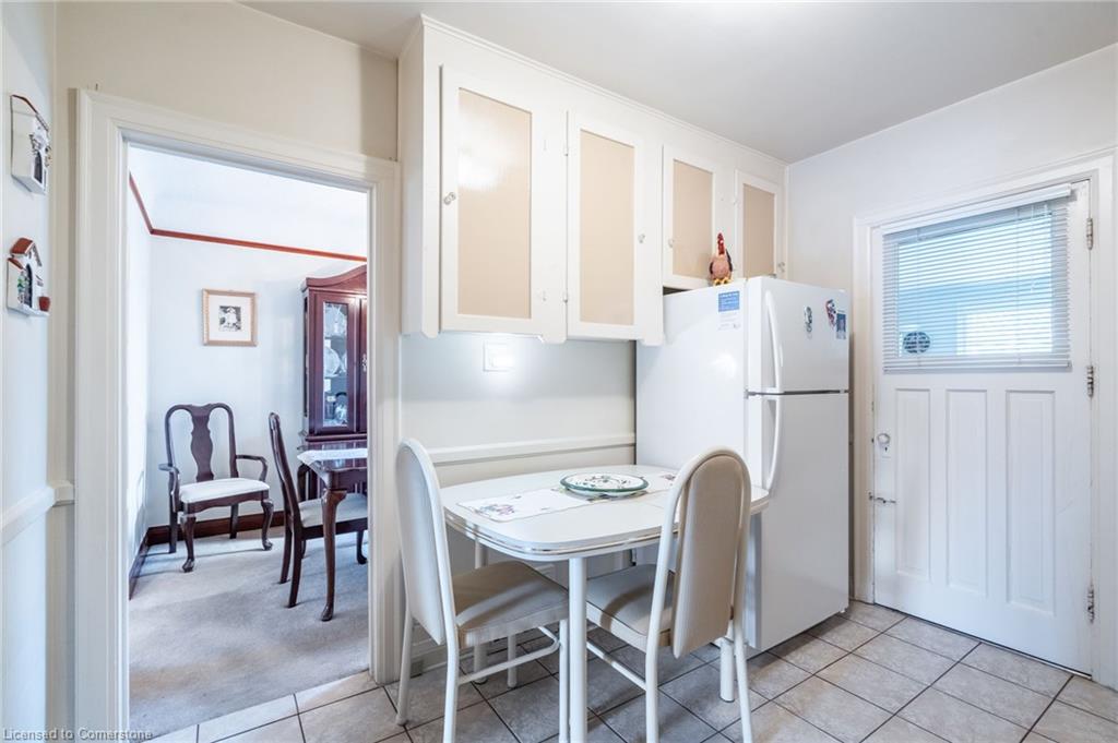 204 Emerald Street N Property Photo 18