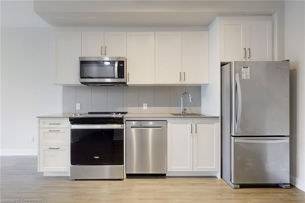 108-681 Yonge Street Property Photo 9