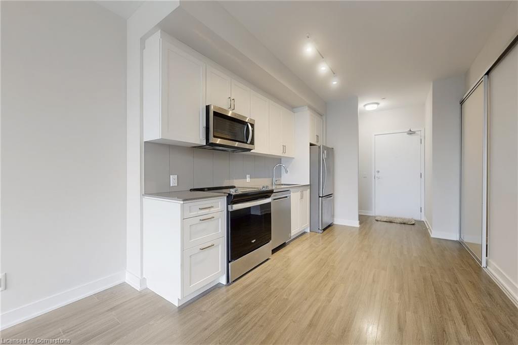 108-681 Yonge Street Property Photo 10