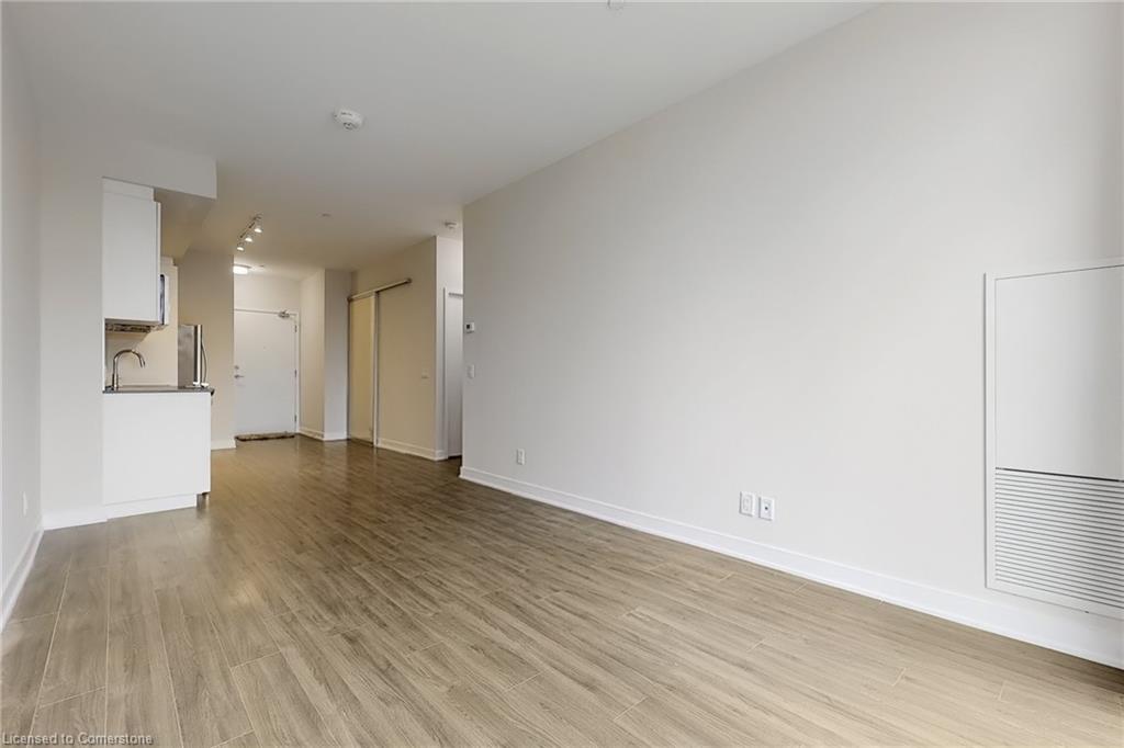 108-681 Yonge Street Property Photo 11
