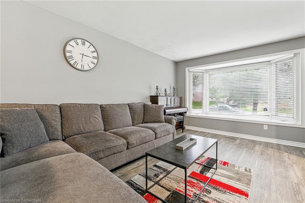 1344 Colonsay Drive Property Photo 12