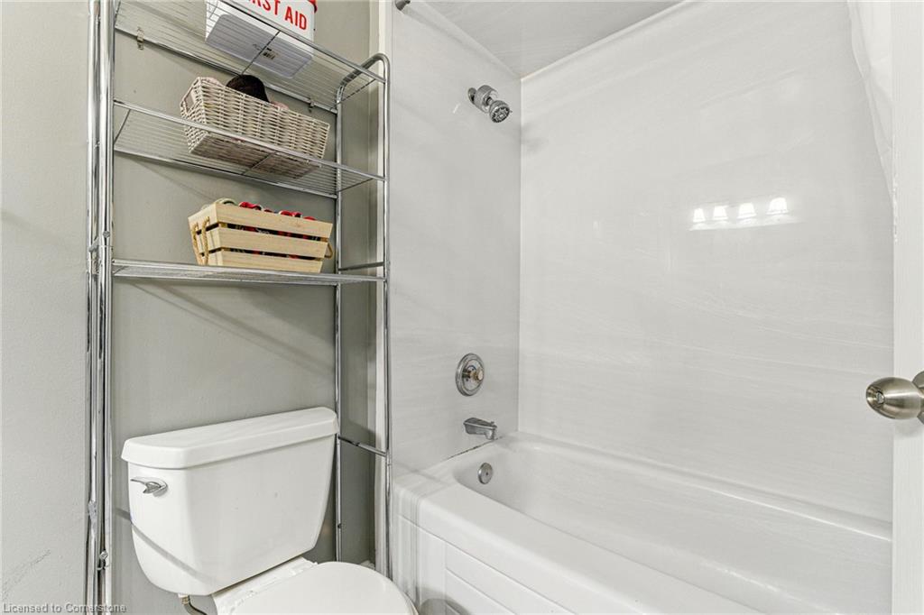 1344 Colonsay Drive Property Photo 27
