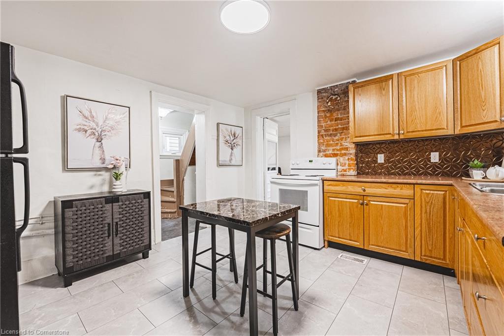 18 Duke Street Property Photo 14