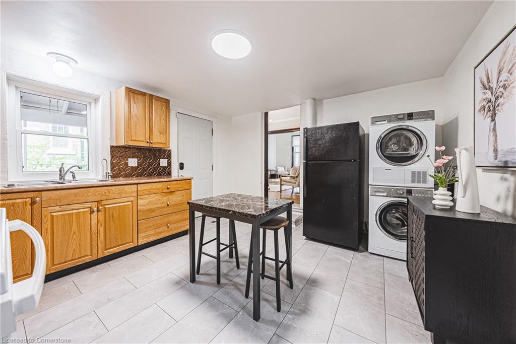 18 Duke Street Property Photo 16