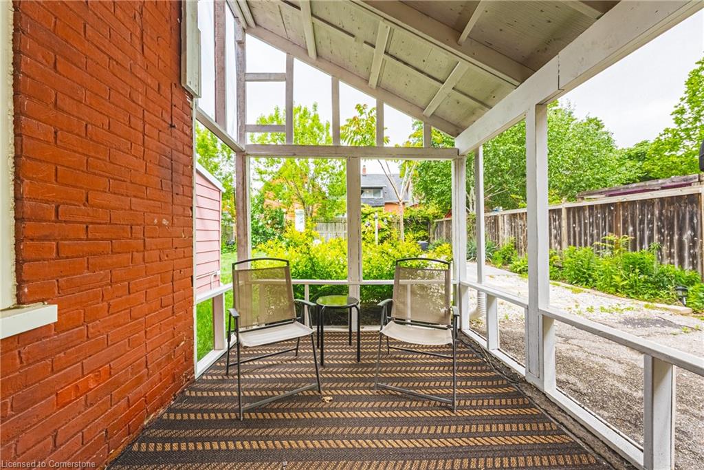 18 Duke Street Property Photo 26