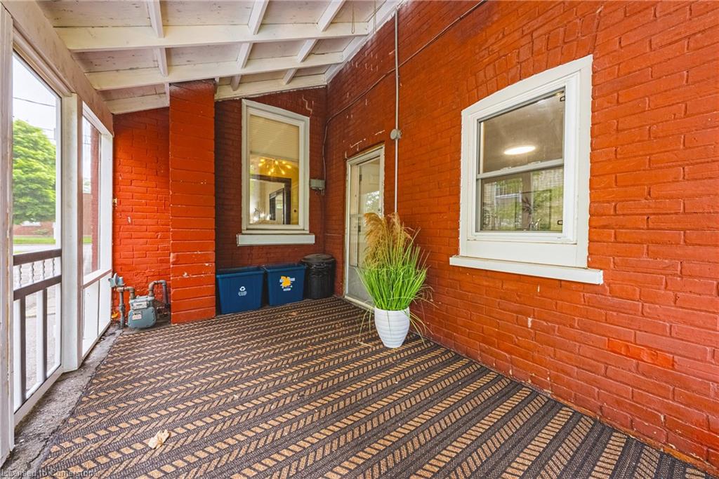 18 Duke Street Property Photo 27