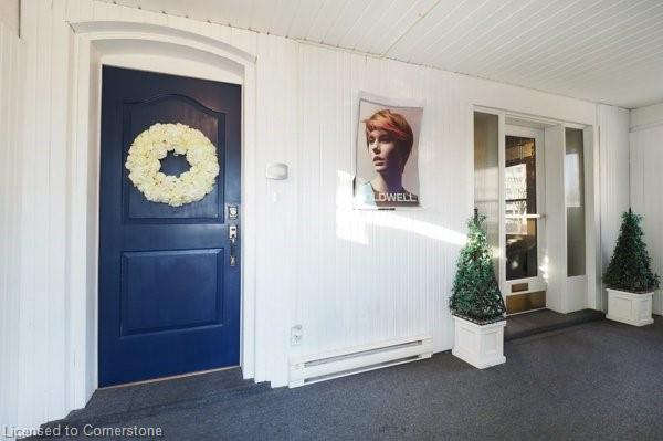 64 Francis Street N Property Photo 3