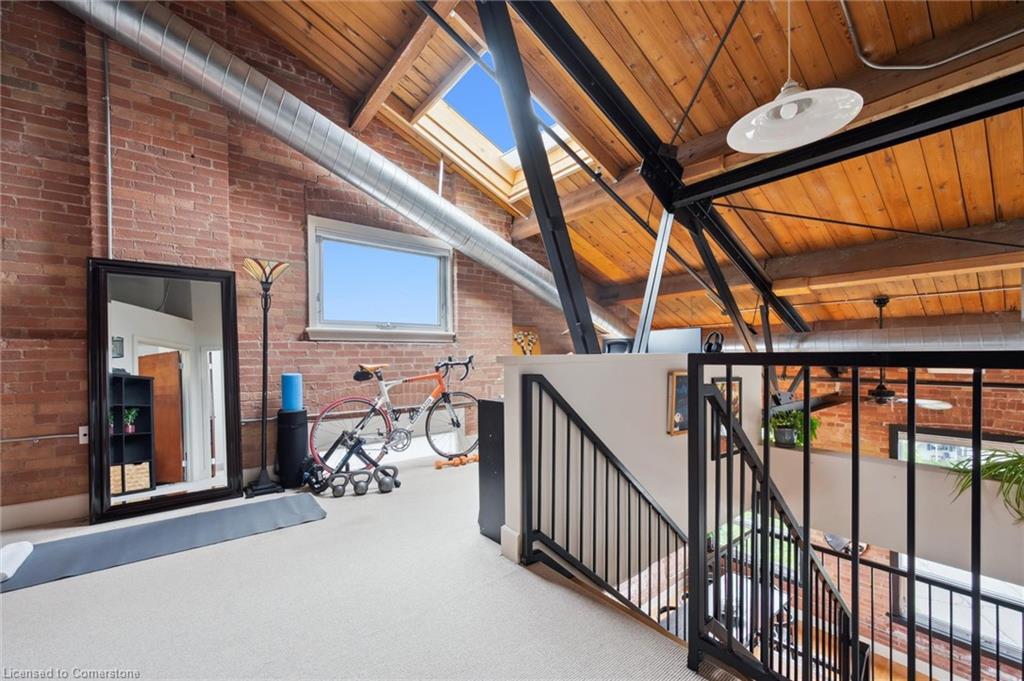 326-26 Ontario Street Property Photo 26