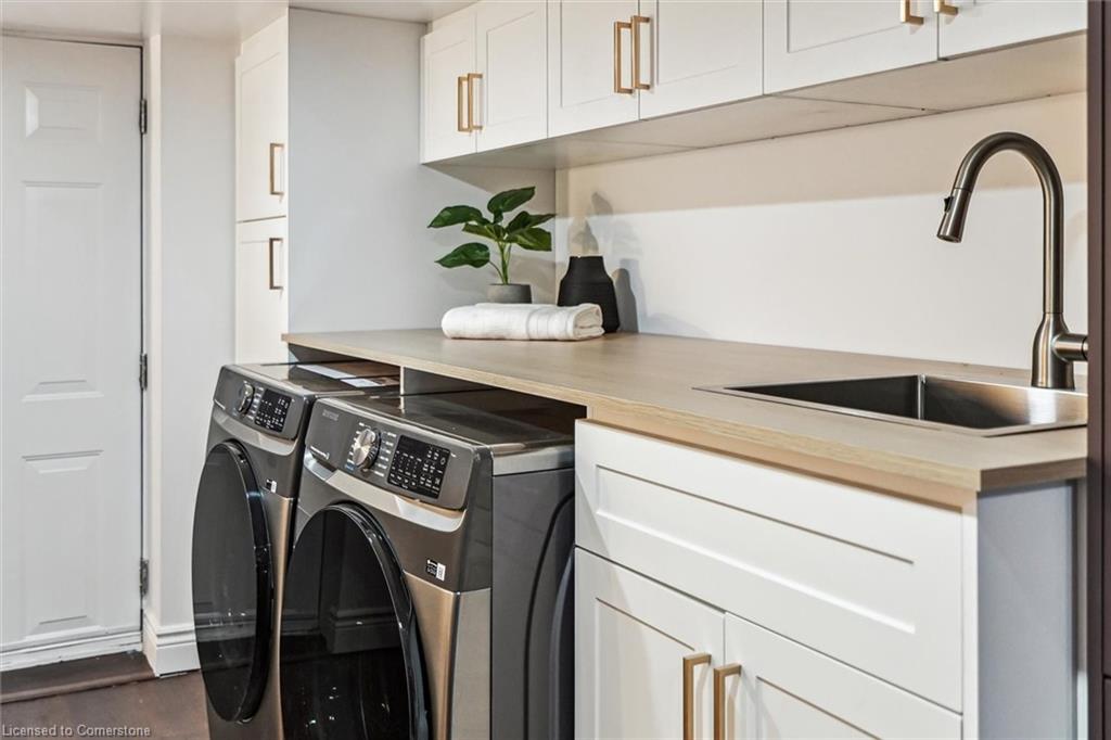 290 Bathurst Street Property Photo 31
