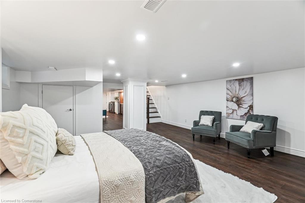 290 Bathurst Street Property Photo 33