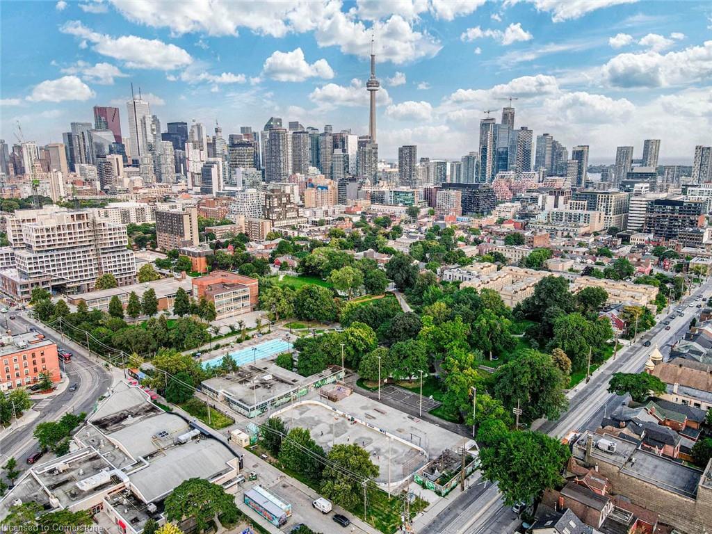 290 Bathurst Street Property Photo 39