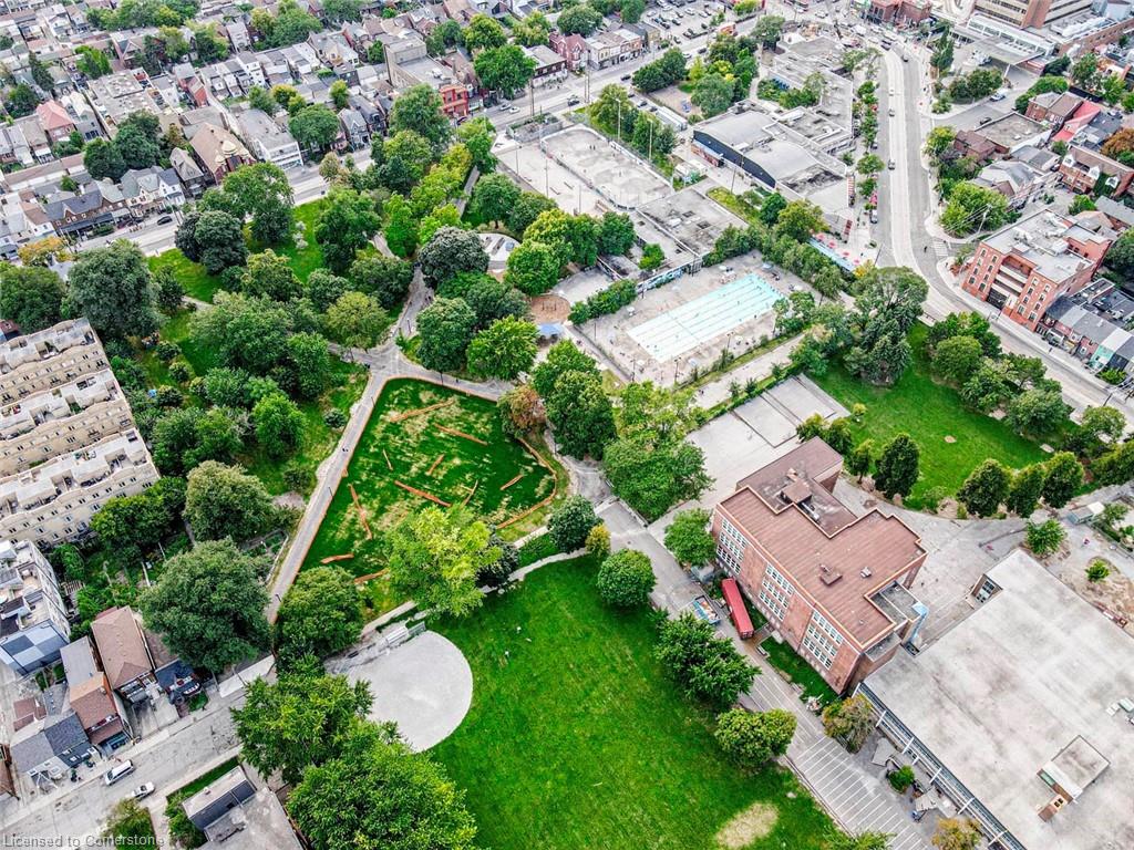 290 Bathurst Street Property Photo 40