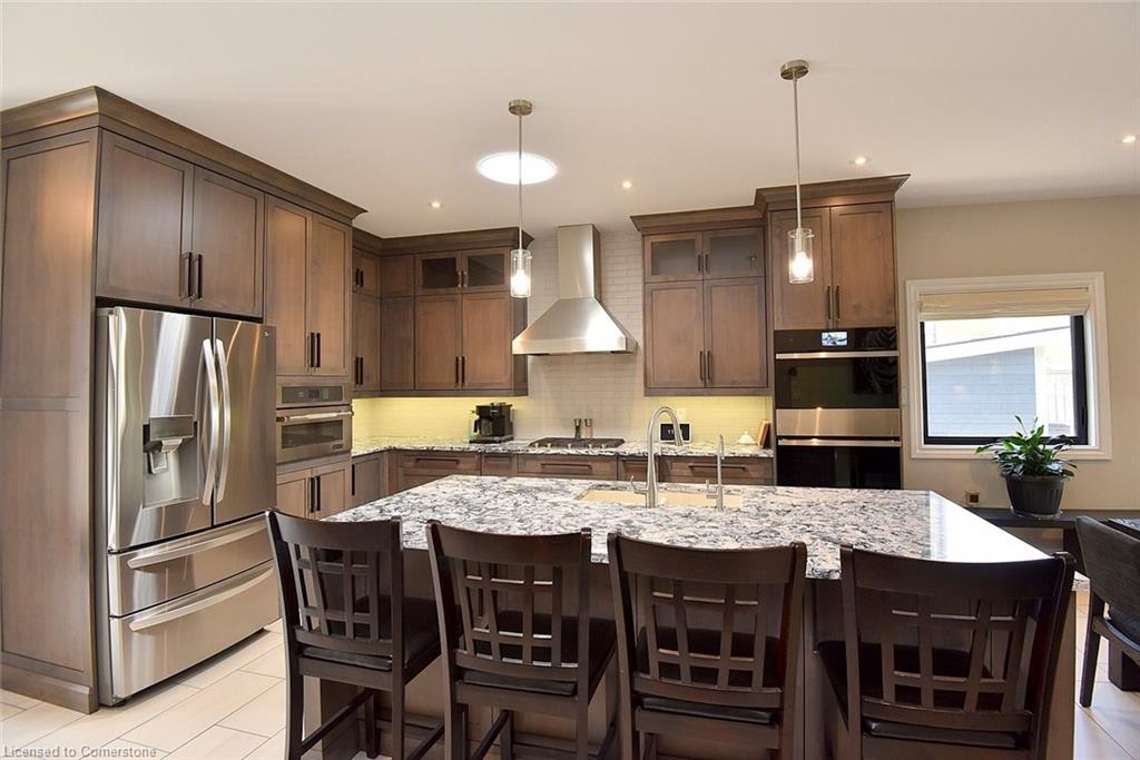 19 Dyment Court Property Photo 6