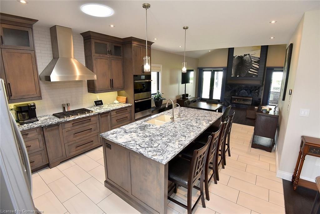 19 Dyment Court Property Photo 10