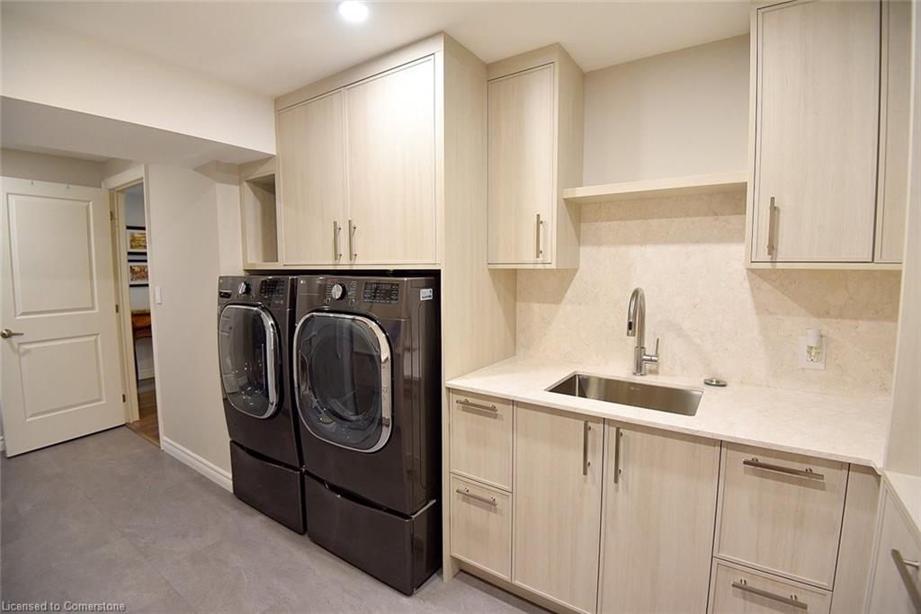 19 Dyment Court Property Photo 18