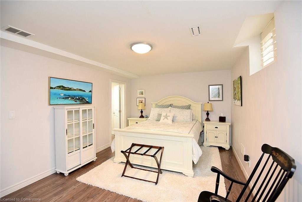 19 Dyment Court Property Photo 20