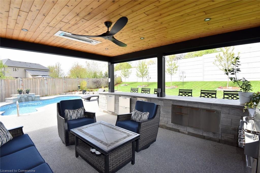 19 Dyment Court Property Photo 23