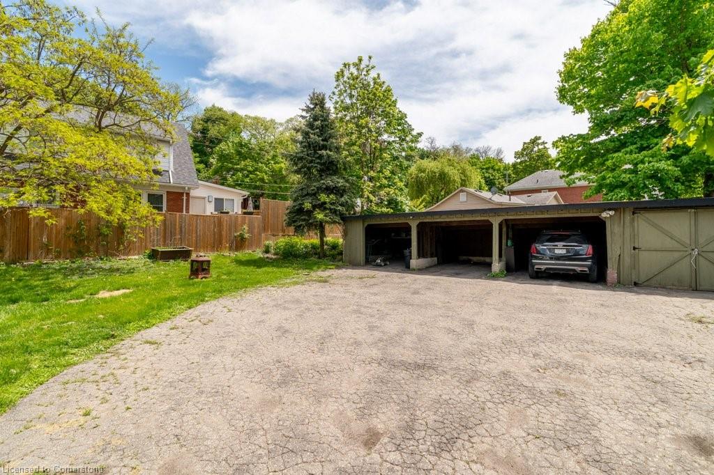 31 Bruce Street Property Photo 4