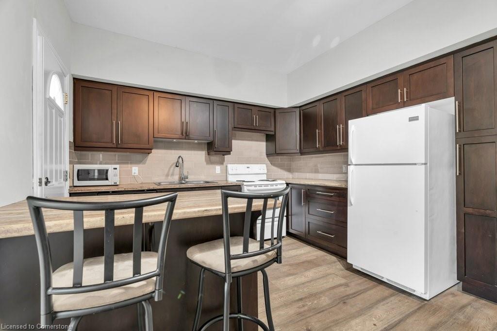 31 Bruce Street Property Photo 17