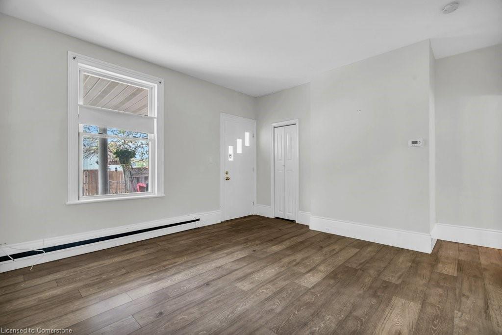 31 Bruce Street Property Photo 19